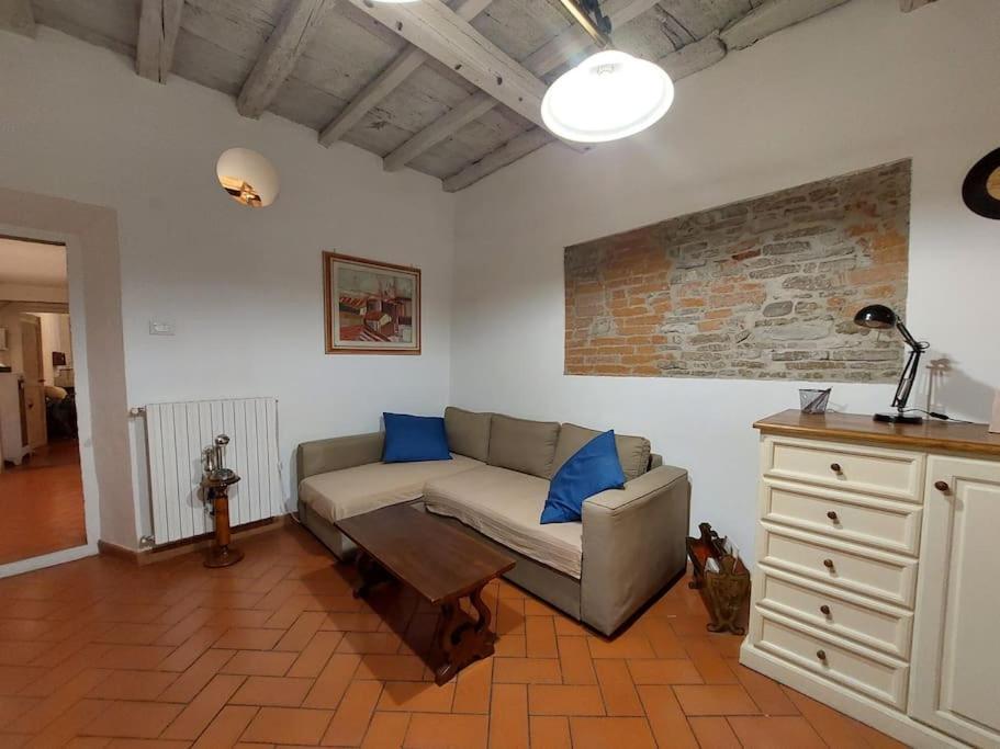 Ferienwohnung San Frediano Al 36 Florenz Exterior foto